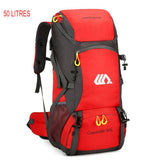 Sac à dos de randonnée rouge 50L avec poches multiples, parfait pour l'escalade et le trekking