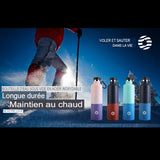 Bouteilles isothermes gardant les boissons chaudes pendant les activités de plein air hivernales