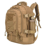 Sac à dos tactique marron avec porte-gourde et compartiments multiples, parfait pour les randonnées longues
