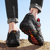 Chaussures de randonnée en cuir suédé pour homme, semelle robuste, adaptées aux terrains difficiles