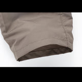 Détail de l'ourlet renforcé du pantalon tactique d'été, garantissant durabilité et confort