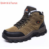 Chaussures de randonnée marron avec fourrure ajoutée, idéales pour le froid