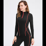 Haut thermique noir avec coutures rouges, sous-vêtements d'hiver pour femmes, vue de face