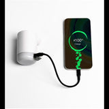 Max Pompe gonfleur 2 Pro USB portable utilisé pour recharger un smartphone à 100% de batterie