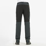 Pantalon de trekking imperméable vu de dos, design ergonomique pour une meilleure liberté de mouvement