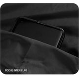 Poche intérieure de la veste imperméable noire, idéale pour ranger un smartphone