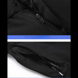 Poches zippées d'un pantalon noir d'été grande taille pour homme, détails visibles