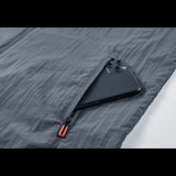 Poche zippée de la veste de randonnée imperméable avec téléphone portable, fonctionnalité pratique