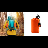 Sac de couchage d'urgence attaché à un sac à dos, pratique pour les randonneurs