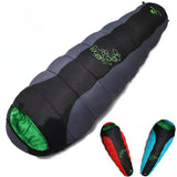 Sac de couchage noir et gris avec doublure verte, disponible en rouge et bleu, pour toutes saisons