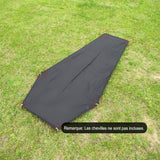 Tapis de sol pour tente de camping, noir, montrant les points d'attache sans chevilles