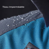 Veste de randonnée imperméable avec gouttes d'eau sur le tissu, déperlance efficace